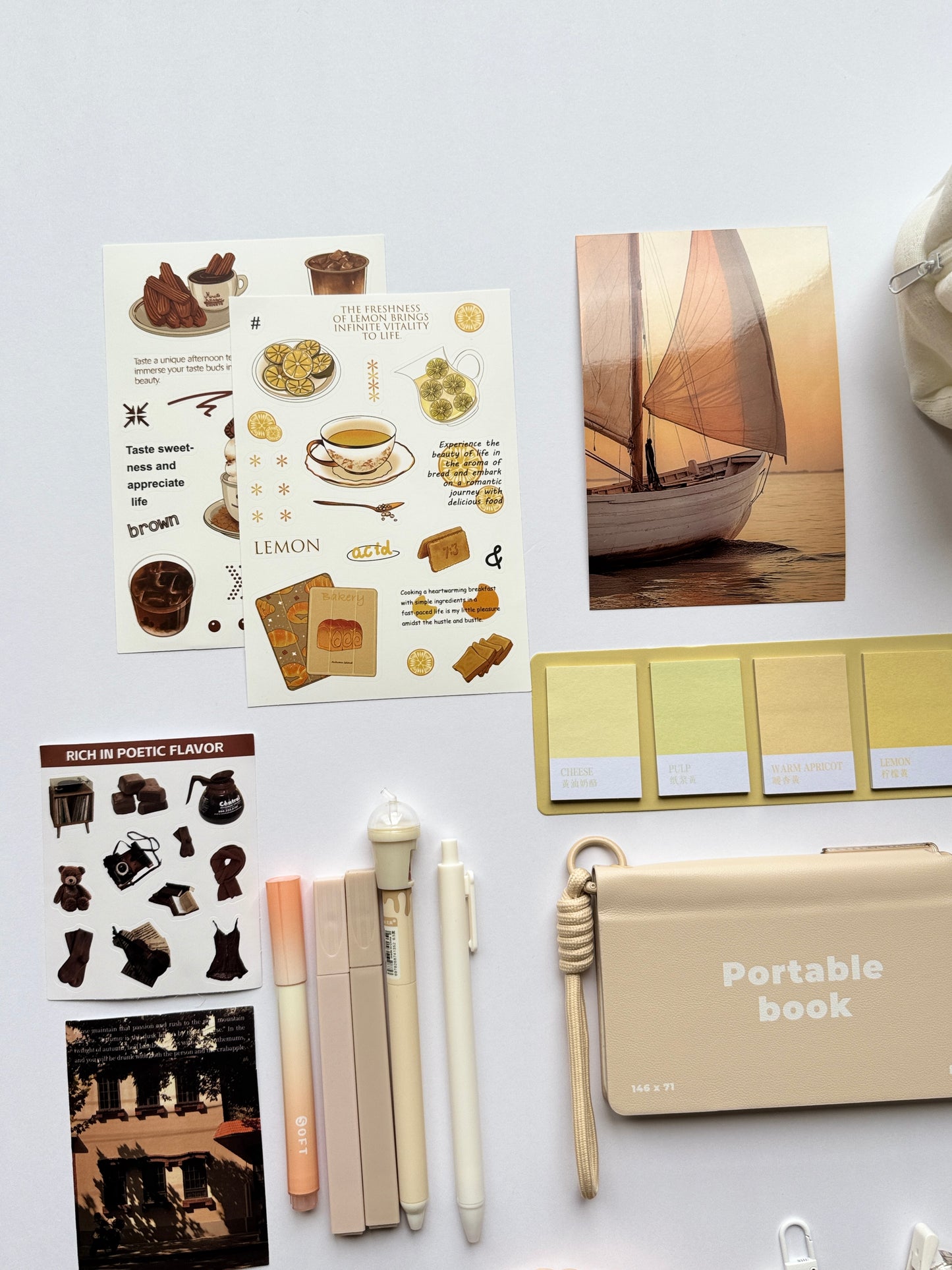 ✨Portable Book Golden Mood ✨