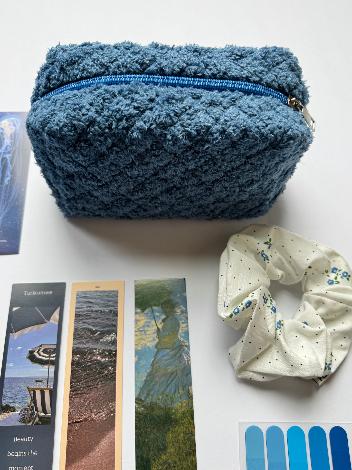 💙 Navy Blue - Calm & Classic Elegant 🦋